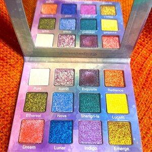 WOW POSHMARK - Authentic Gourmande Girls Ethereal 12 Pan Palette